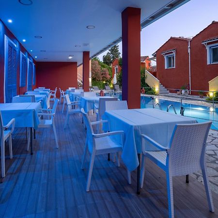 Vliho Bay Boutique Hotel Yénion Eksteriør bilde