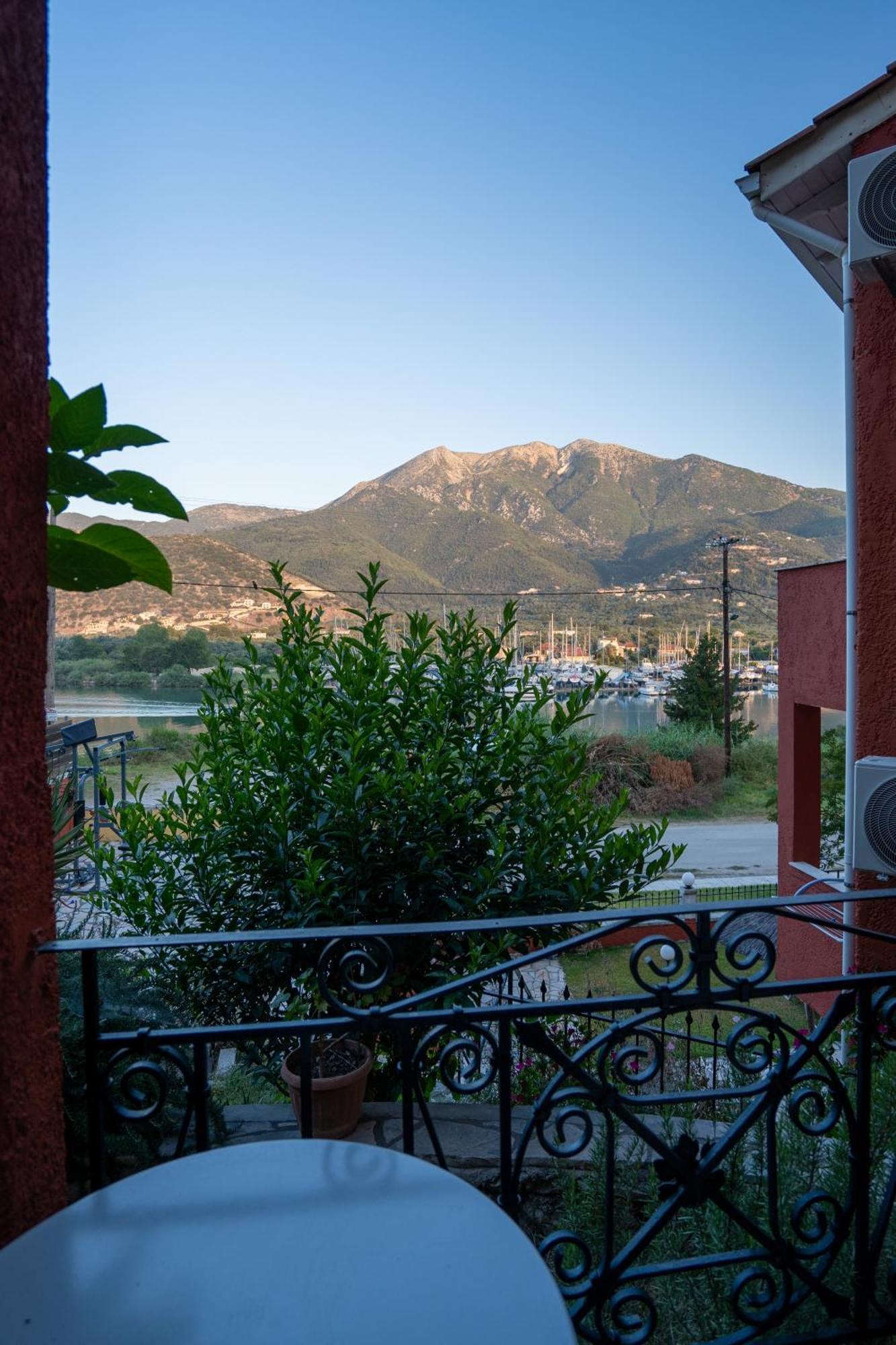 Vliho Bay Boutique Hotel Yénion Rom bilde