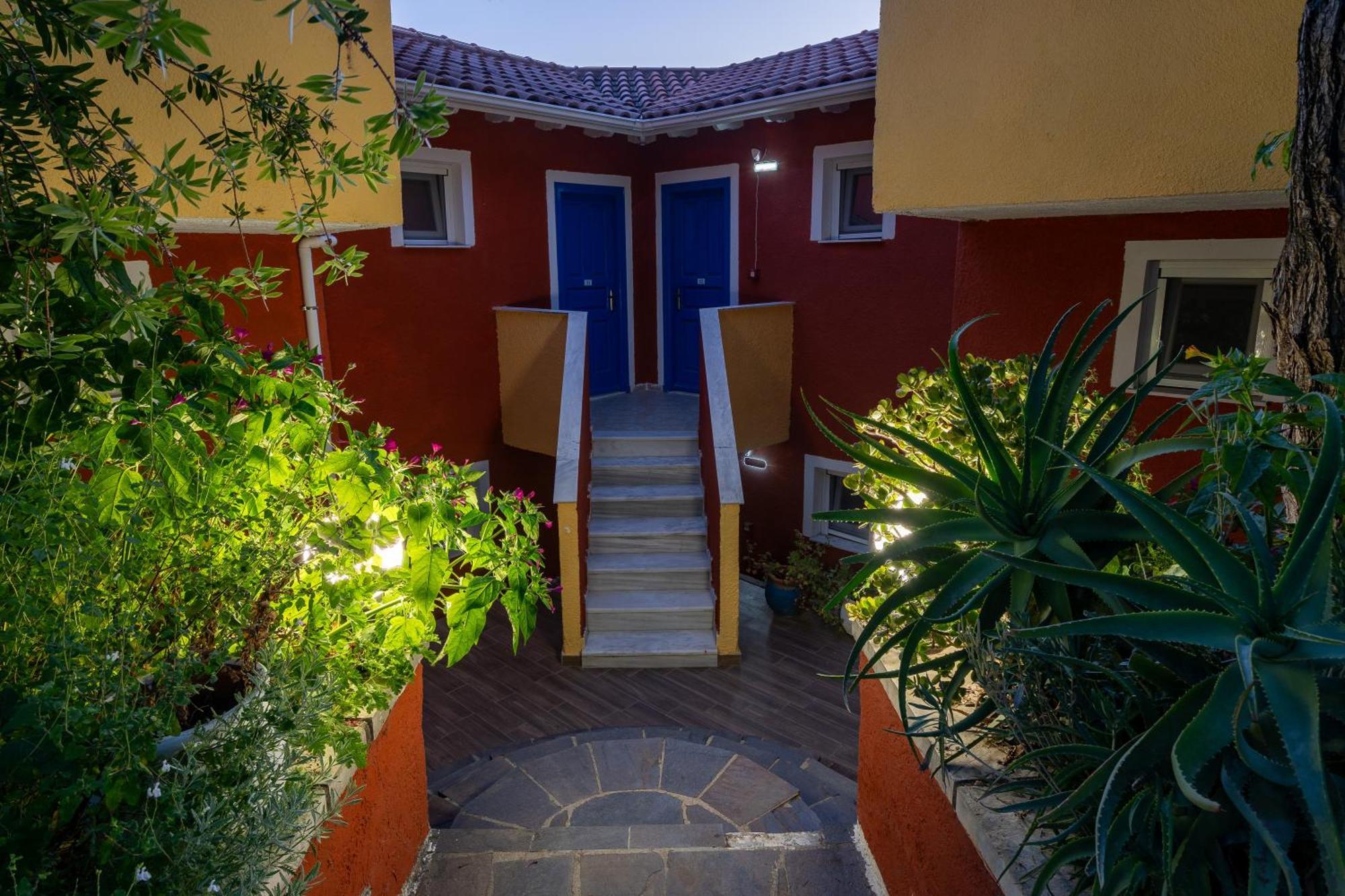 Vliho Bay Boutique Hotel Yénion Eksteriør bilde