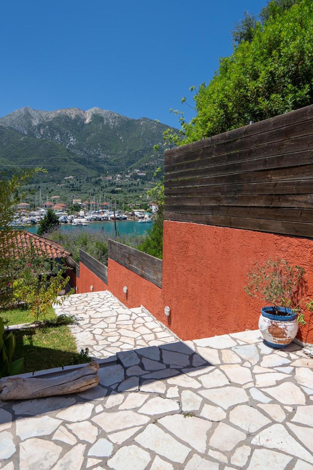 Vliho Bay Boutique Hotel Yénion Eksteriør bilde