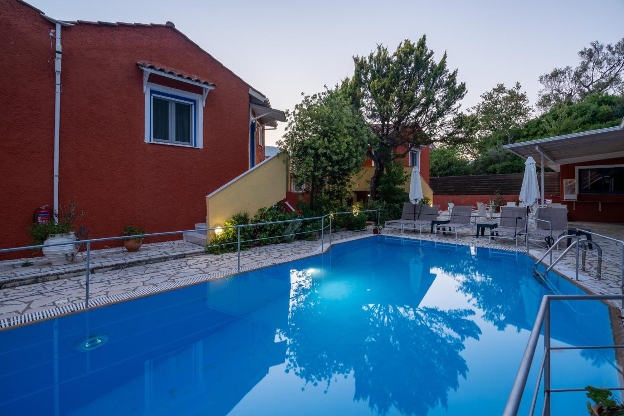 Vliho Bay Boutique Hotel Yénion Eksteriør bilde