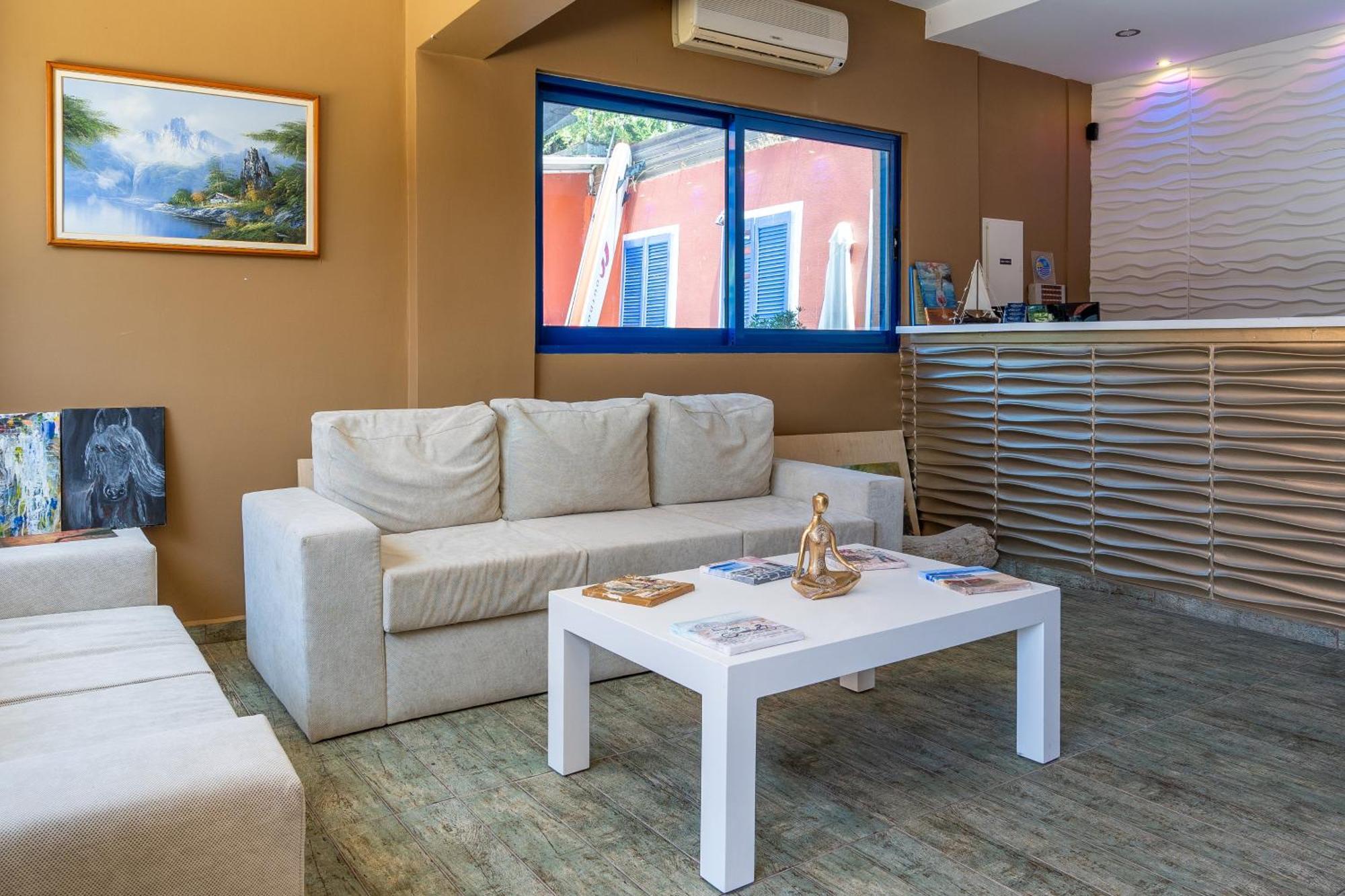 Vliho Bay Boutique Hotel Yénion Eksteriør bilde
