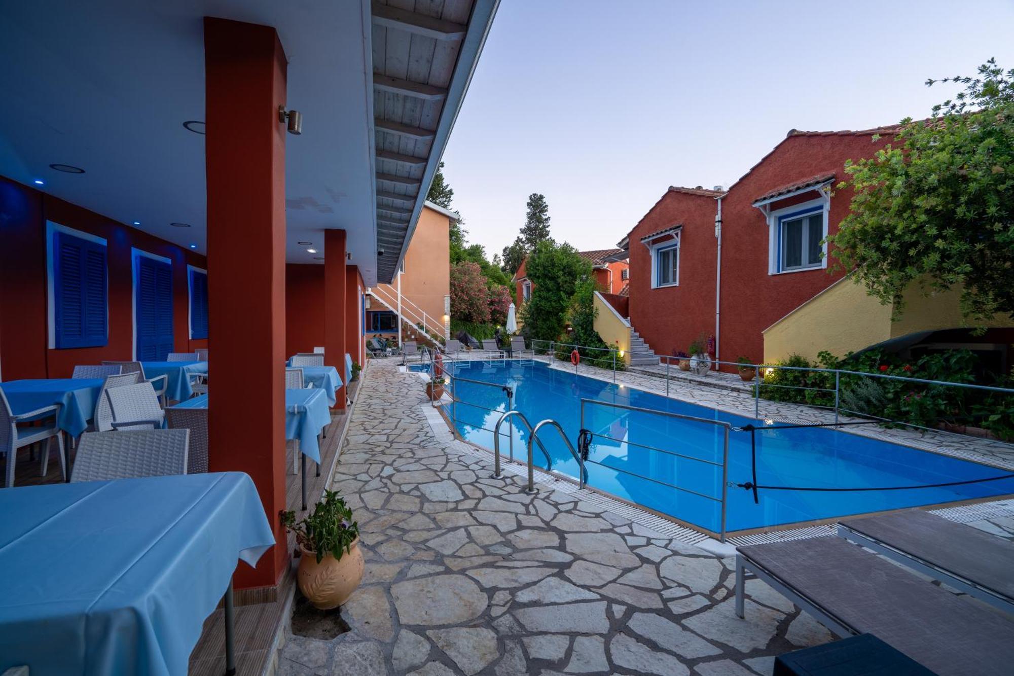 Vliho Bay Boutique Hotel Yénion Eksteriør bilde